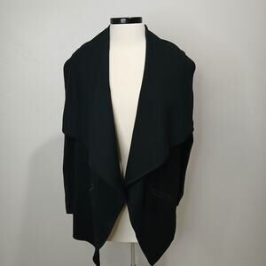 SPANX Black Drape Front Jacket in excellent condition. Perfect for travel!